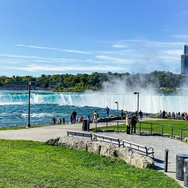1-Day Niagara Falls Tour – Entrance Ticket